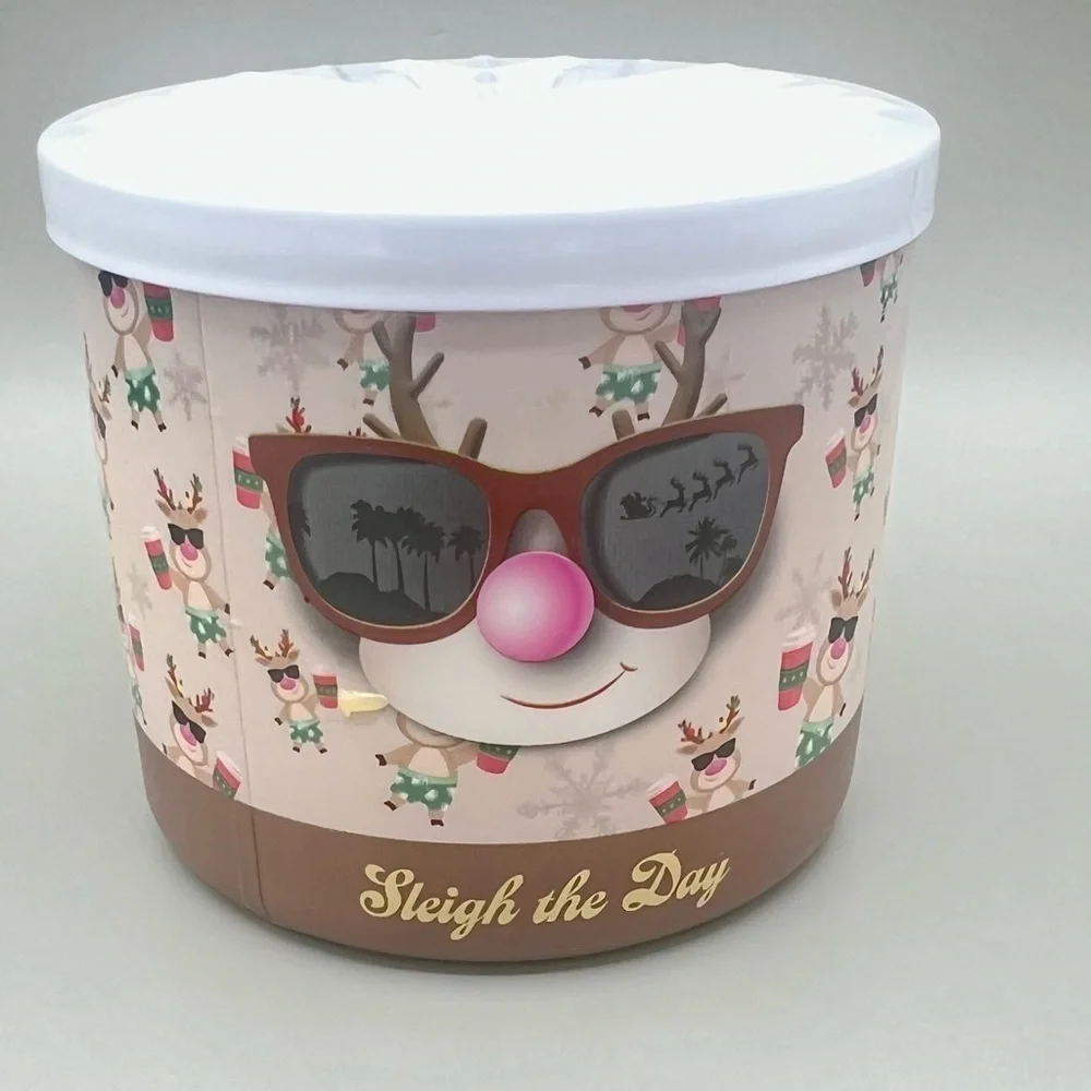 Bath & Body Works HOT COCOA AND CREAM 3 Wick Holiday Candle In Box NEW